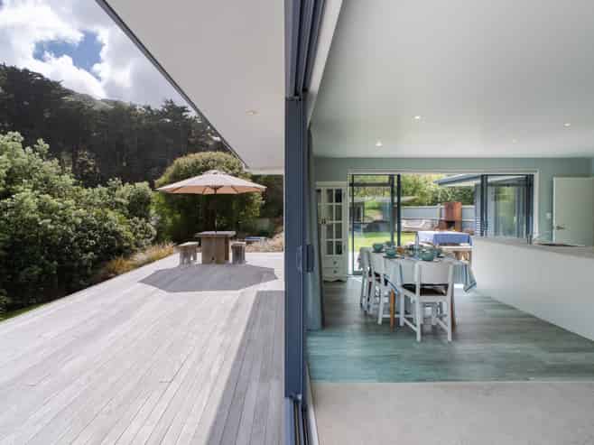 904 Te Oka Bay Road, Little River