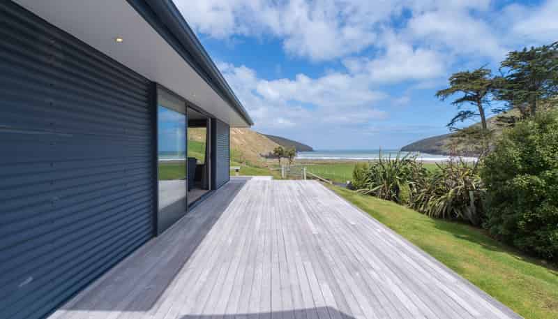 904 Te Oka Bay Road, Little River