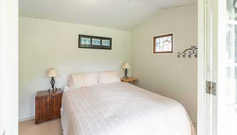 904 Te Oka Bay Road, Little River