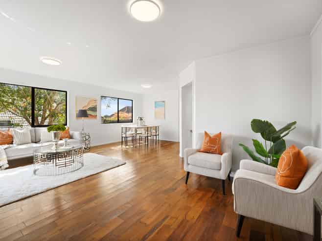 1A Charles Fox Place, Saint Johns