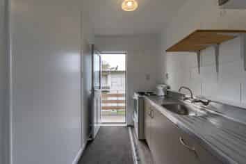 2/16 Thames Street, Claudelands