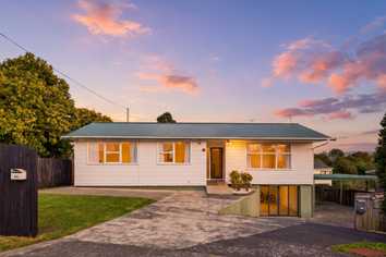 44 Brains Road, Kelston