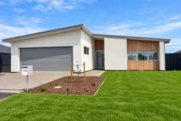 105 Faulks Drive, Lincoln