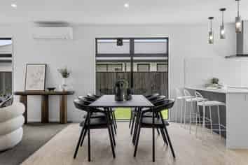 105 Faulks Drive, Lincoln
