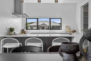 105 Faulks Drive, Lincoln