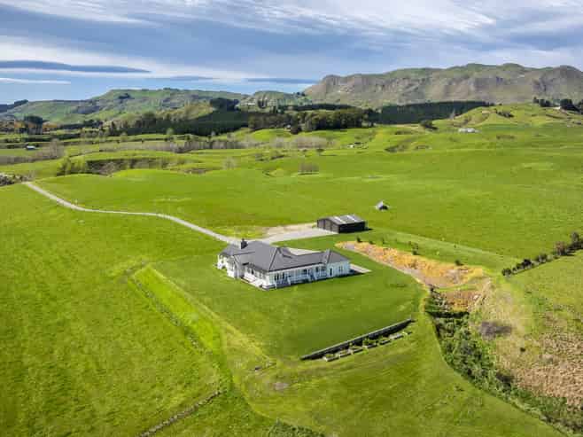 320 Rochfort Road, Kahuranaki