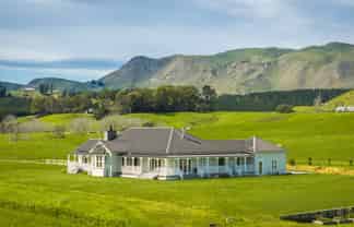320 Rochfort Road, Kahuranaki