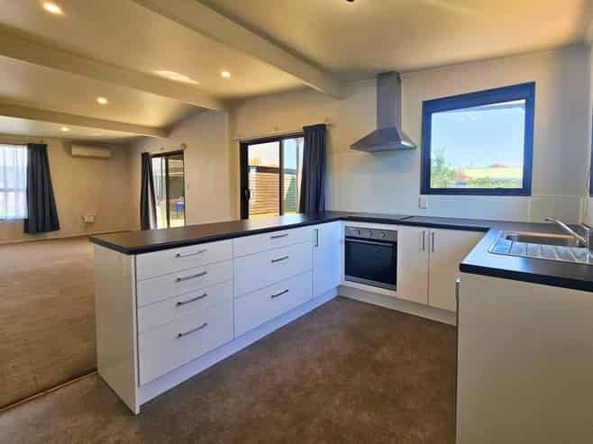 9 Owen Place, Springlands
