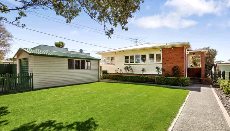 5 Russell Street, Waterloo