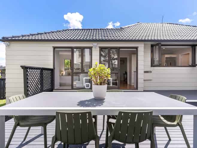 12 Radcliffe Street, Glen Innes