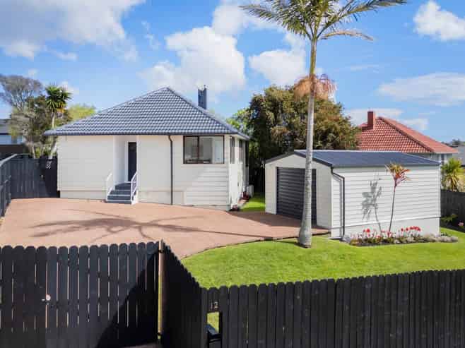 12 Radcliffe Street, Glen Innes
