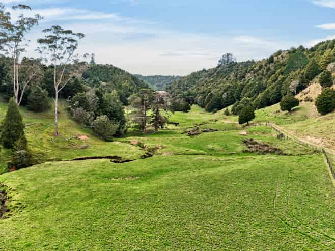 80 Johnson Road, Hukerenui