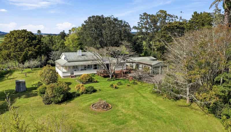 2059 State Highway 16, Helensville