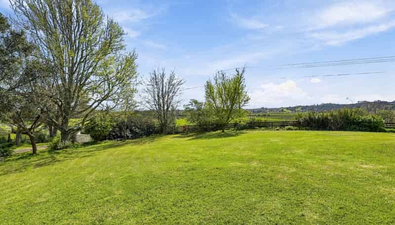 2059 State Highway 16, Helensville