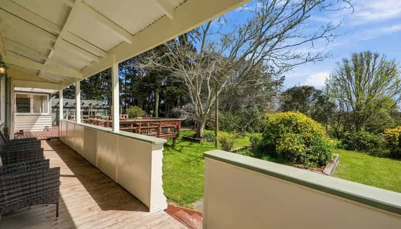 2059 State Highway 16, Helensville
