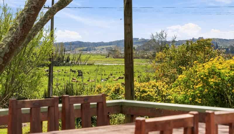 2059 State Highway 16, Helensville