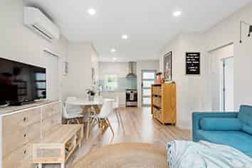 5A Sun Valley, Hatfields Beach