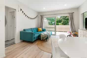 5A Sun Valley, Hatfields Beach