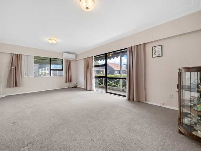 2/337 Great South Road, Papakura