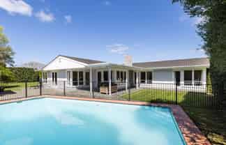 904B Harding Road, Hastings