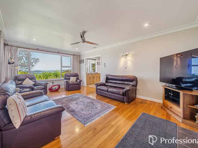 14 Bushey Way, Maungaraki