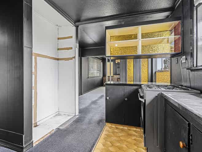 82 Strange Street, Waitara
