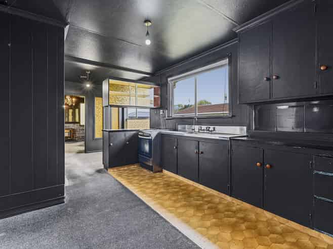82 Strange Street, Waitara