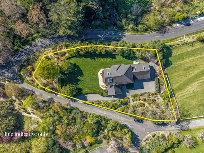 132 Tauroa Road, Havelock North