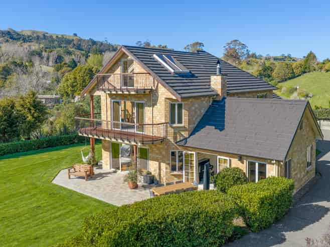 132 Tauroa Road, Havelock North