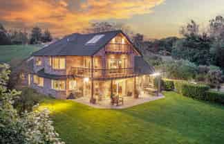 132 Tauroa Road, Havelock North
