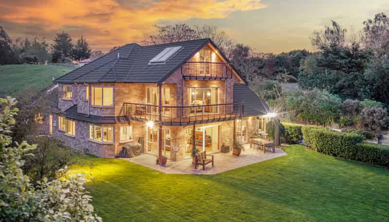 132 Tauroa Road, Havelock North