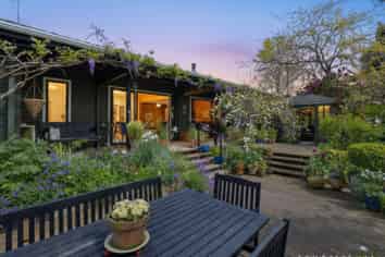 1744 Cust Road, Cust