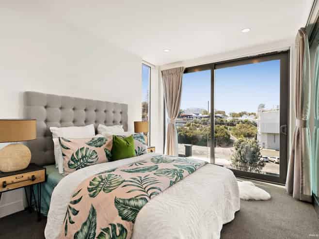 404/371 Khyber Pass, Newmarket