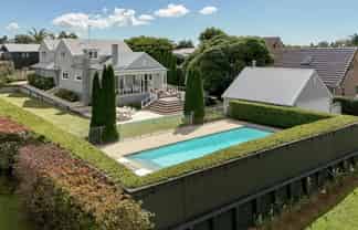 69 Grace Road, Avenues
