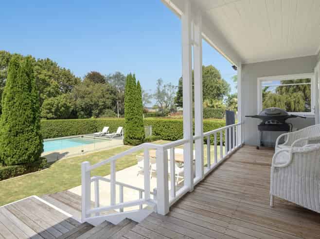 69 Grace Road, Avenues