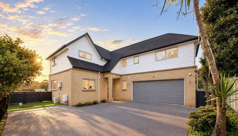 6 Hatfield Place, Albany Heights