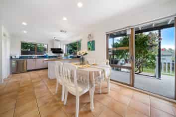 52A Aberdeen Road, Campbells Bay
