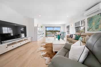 52A Aberdeen Road, Campbells Bay