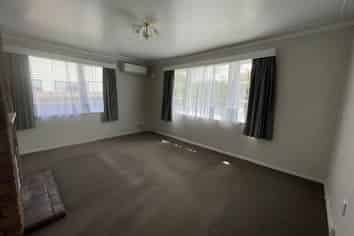 37 McAnnalley St, Manurewa