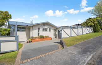 7 Gainsborough Grove, Belmont
