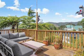 7 Gainsborough Grove, Belmont