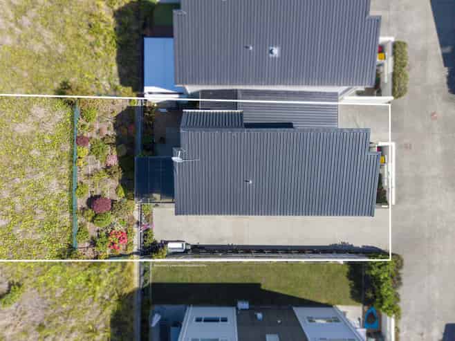 21 Sanremo Lane, Stanmore Bay
