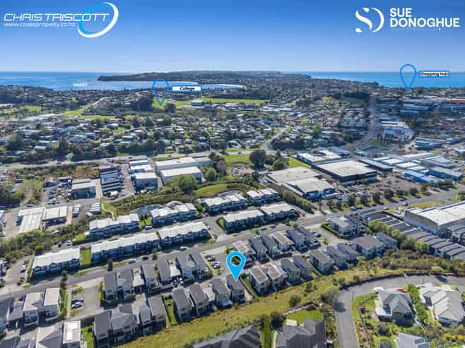21 Sanremo Lane, Stanmore Bay