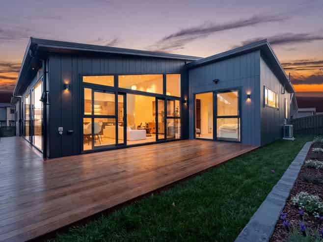 30 Streamview Way, Long Bay