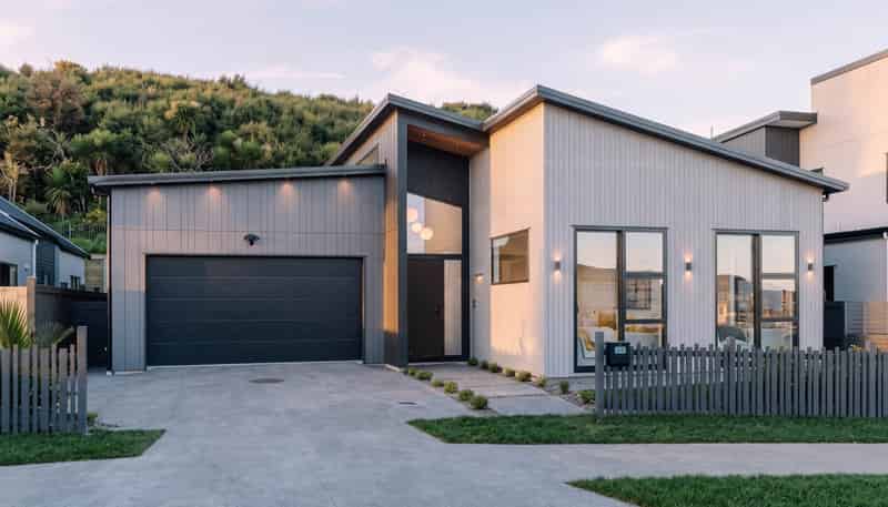 30 Streamview Way, Long Bay