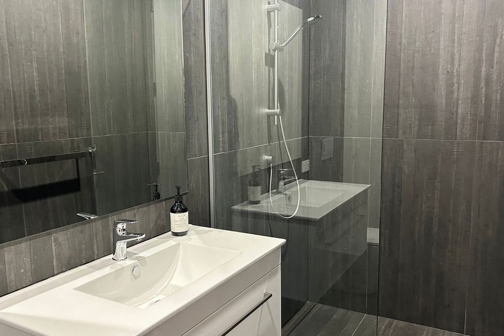 1/12 Twelfth Avenue, Lake Hayes Estate 5