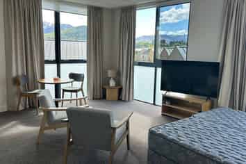1/12 Twelfth Avenue, Lake Hayes Estate