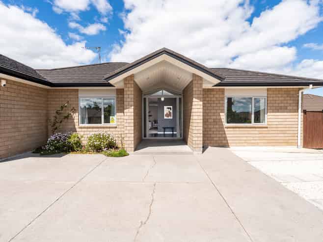86 Mataroa Crescent, Flagstaff