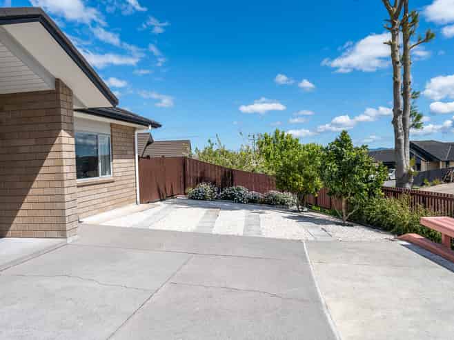 86 Mataroa Crescent, Flagstaff
