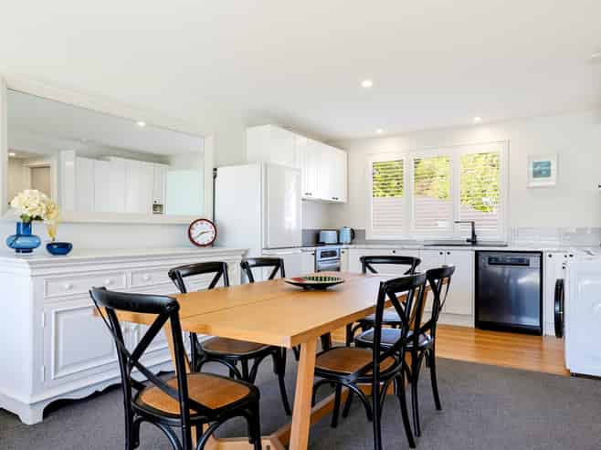 5F Church Street, Akaroa